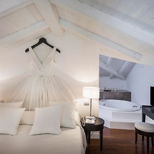 Executive Suite Split Level